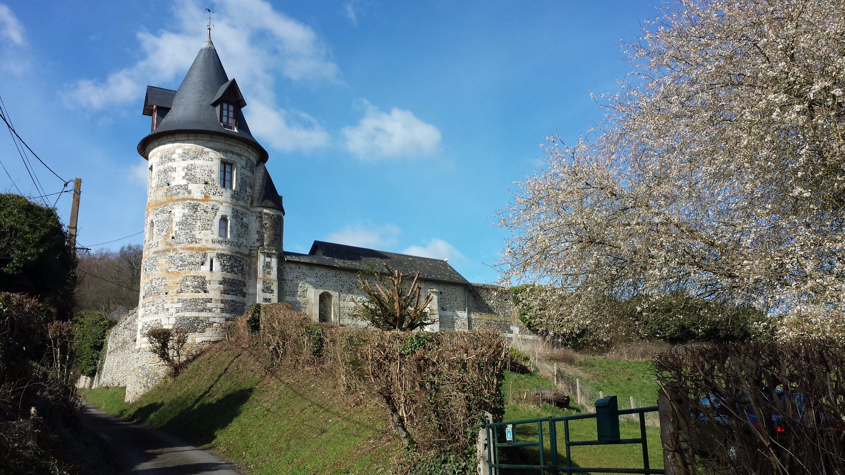 Patrimoine de nos communes Baronnie Saint-philbert1©AsOTVR