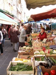 Les marchés de Pont-Audemer dans l'Eure en Normandie 