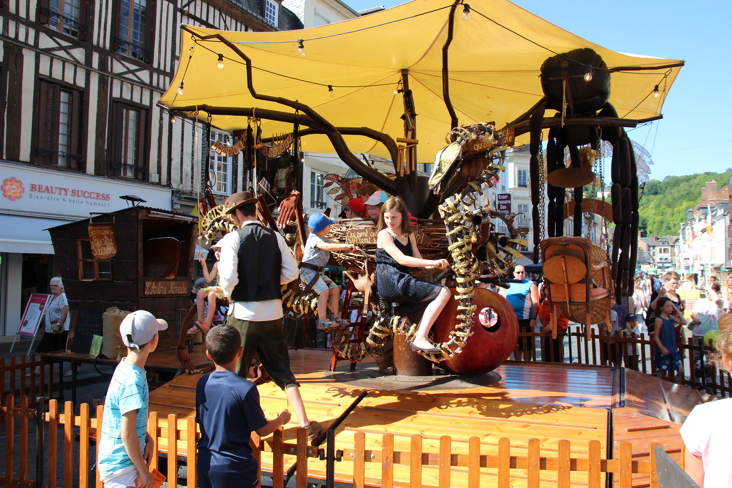 Le festival des Mascarets à Pont-Audemer